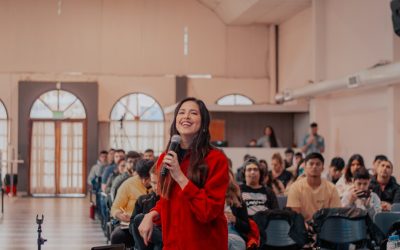 Creierul nu face nicio diferență între un pericol fizic real și teama de a vorbi în public. Cum învățați să pacăliți această reacție biologică?